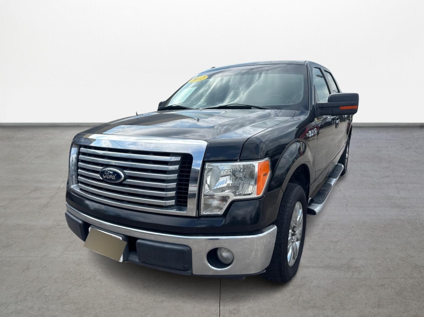 2012 Ford F-150 FX2 SuperCrew 5.5-ft. Bed 2WD (1FTFW1CF4CK) with an 5.0L V8 engine, 6-Speed Automatic transmission, located at 16710 Clay Rd., Houston, TX, 77084, (281) 859-7900, 29.834864, -95.656166 - Photo#0
