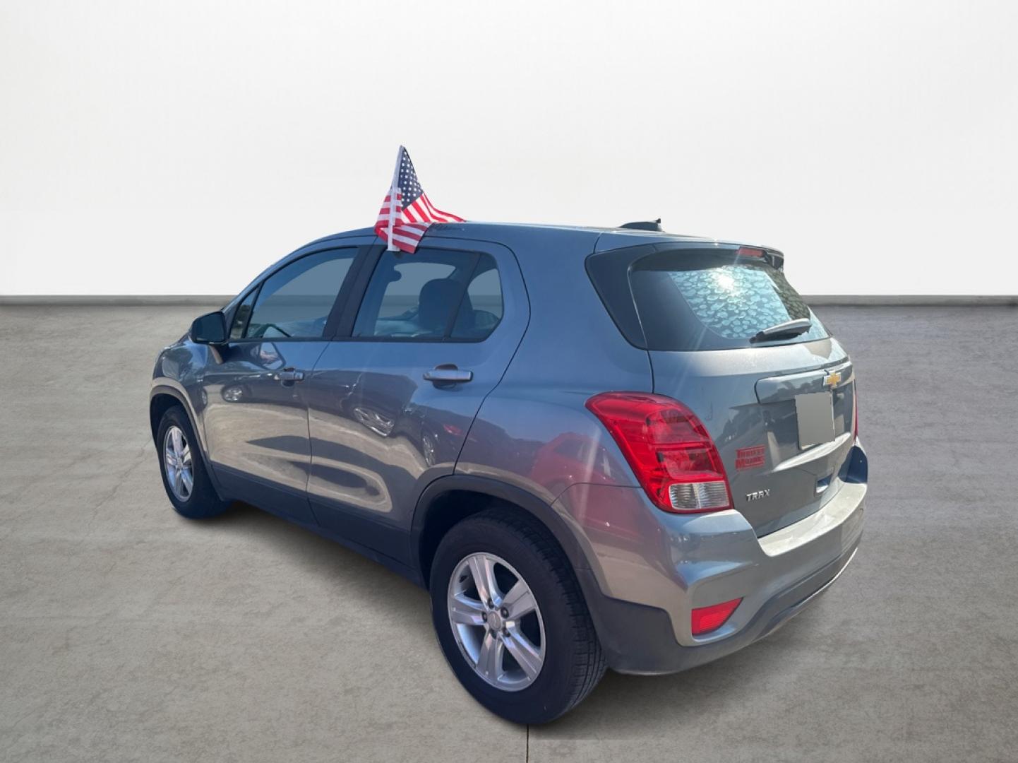 2020 Chevrolet Trax LS FWD (3GNCJKSB8LL) with an 1.4L L4 DOHC 16V engine, 6A transmission, located at 16710 Clay Rd., Houston, TX, 77084, (281) 859-7900, 29.834864, -95.656166 - Photo#6