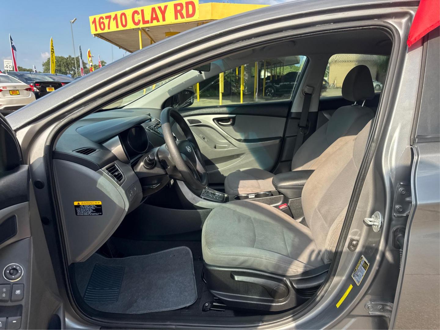 2015 Mazda CX-5 Touring (JM3KE2CY1F0) with an 2.5L L4 DOHC 16V engine, 6-Speed Automatic transmission, located at 16710 Clay Rd., Houston, TX, 77084, (281) 859-7900, 29.834864, -95.656166 - Photo#9