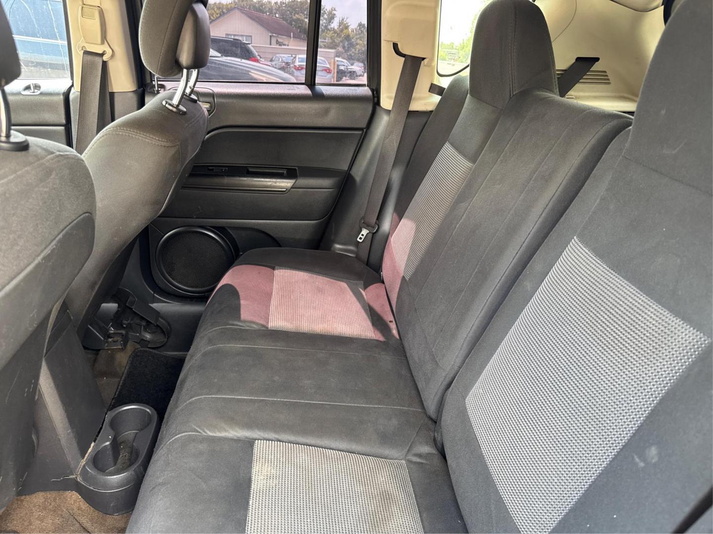 2014 Jeep Compass Sport FWD (1C4NJCBA6ED) with an 2.0L L4 DOHC 16V engine, located at 16710 Clay Rd., Houston, TX, 77084, (281) 859-7900, 29.834864, -95.656166 - Photo#9