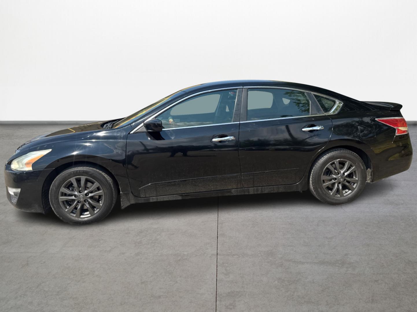 2014 Nissan Altima 2.5 SL (1N4AL3AP5EN) with an 2.5L L4 DOHC 16V engine, Continuously Variable Transmission transmission, located at 16710 Clay Rd., Houston, TX, 77084, (281) 859-7900, 29.834864, -95.656166 - Photo#7