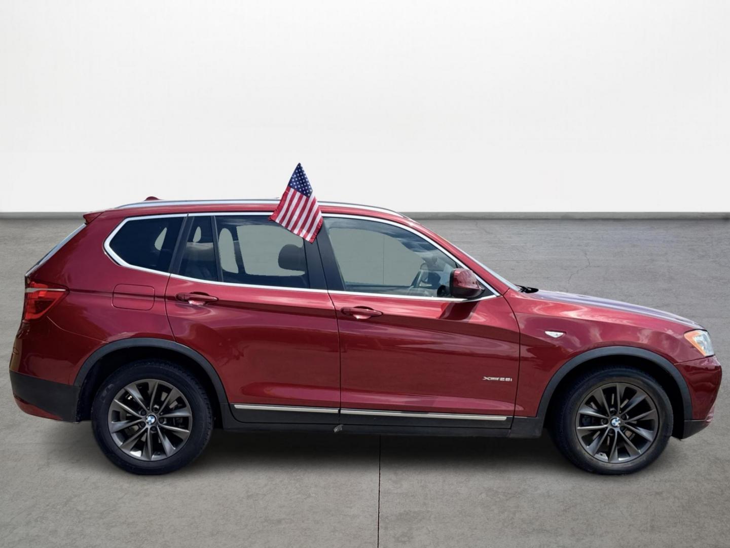 2013 BMW X3 xDrive28i (5UXWX9C54D0) with an 3.0L L6 DOHC 24V engine, 8-Speed Automatic transmission, located at 16710 Clay Rd., Houston, TX, 77084, (281) 859-7900, 29.834864, -95.656166 - Photo#3