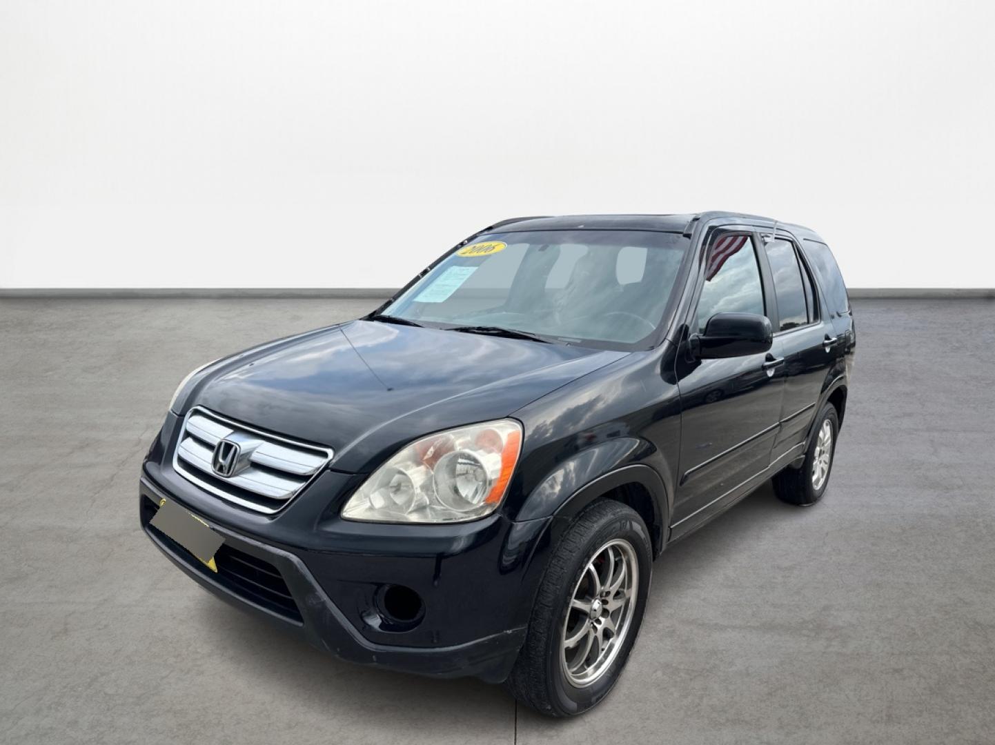 2006 Honda CR-V SE 4WD AT (JHLRD78906C) with an 2.4L L4 DOHC 16V engine, 5-Speed Automatic Overdrive transmission, located at 16710 Clay Rd., Houston, TX, 77084, (281) 859-7900, 29.834864, -95.656166 - Photo#0