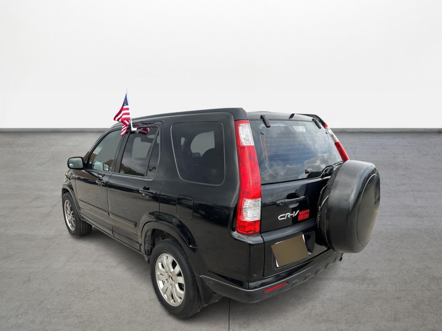 2006 Honda CR-V SE 4WD AT (JHLRD78906C) with an 2.4L L4 DOHC 16V engine, 5-Speed Automatic Overdrive transmission, located at 16710 Clay Rd., Houston, TX, 77084, (281) 859-7900, 29.834864, -95.656166 - Photo#6