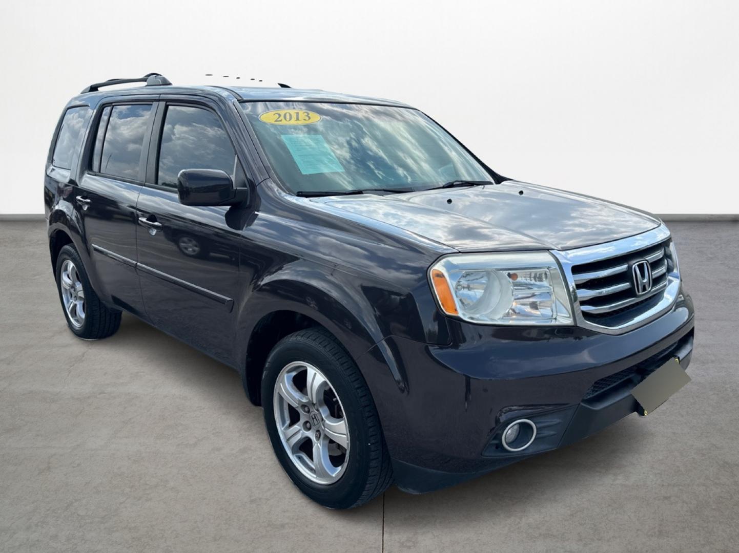2013 Honda Pilot EX 2WD 5-Spd AT (5FNYF3H45DB) with an 3.5L V6 SOHC 24V engine, 5-Speed Automatic transmission, located at 16710 Clay Rd., Houston, TX, 77084, (281) 859-7900, 29.834864, -95.656166 - Photo#2