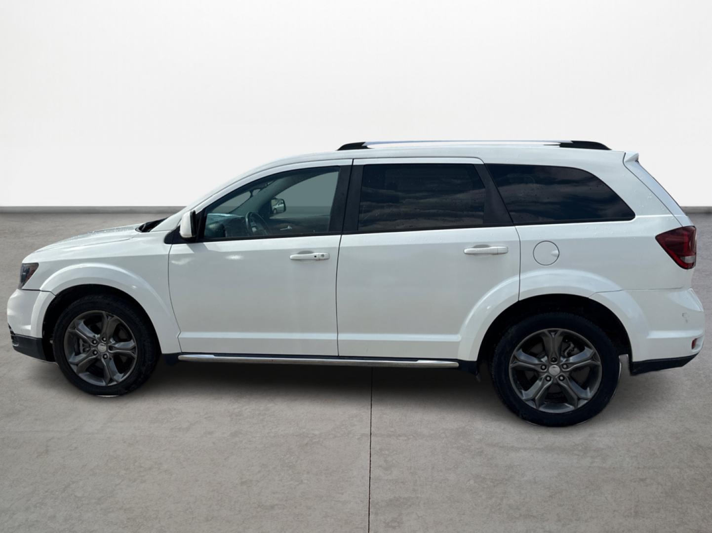2016 Dodge Journey Crossroad FWD (3C4PDCGB1GT) with an 2.4L L4 DOHC 16V engine, 4A transmission, located at 16710 Clay Rd., Houston, TX, 77084, (281) 859-7900, 29.834864, -95.656166 - Photo#7