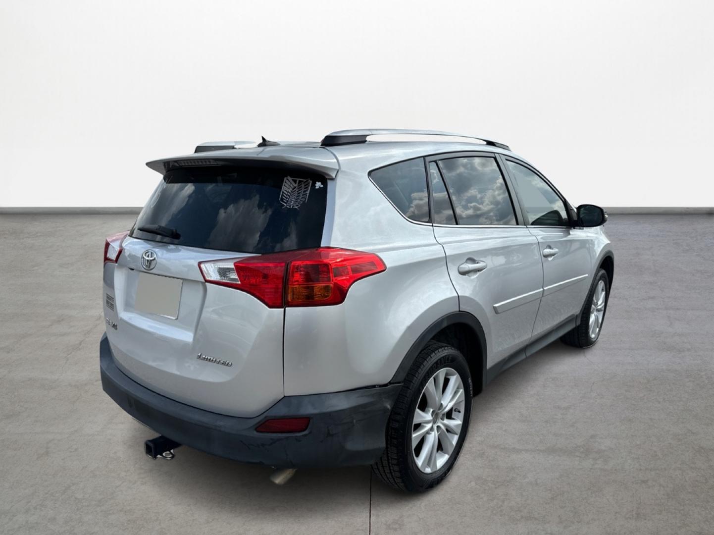 2013 Toyota RAV4 Limited AWD (2T3YFREV9DW) with an 2.5L L4 DOHC 16V engine, 6-Speed Automatic transmission, located at 16710 Clay Rd., Houston, TX, 77084, (281) 859-7900, 29.834864, -95.656166 - Photo#4