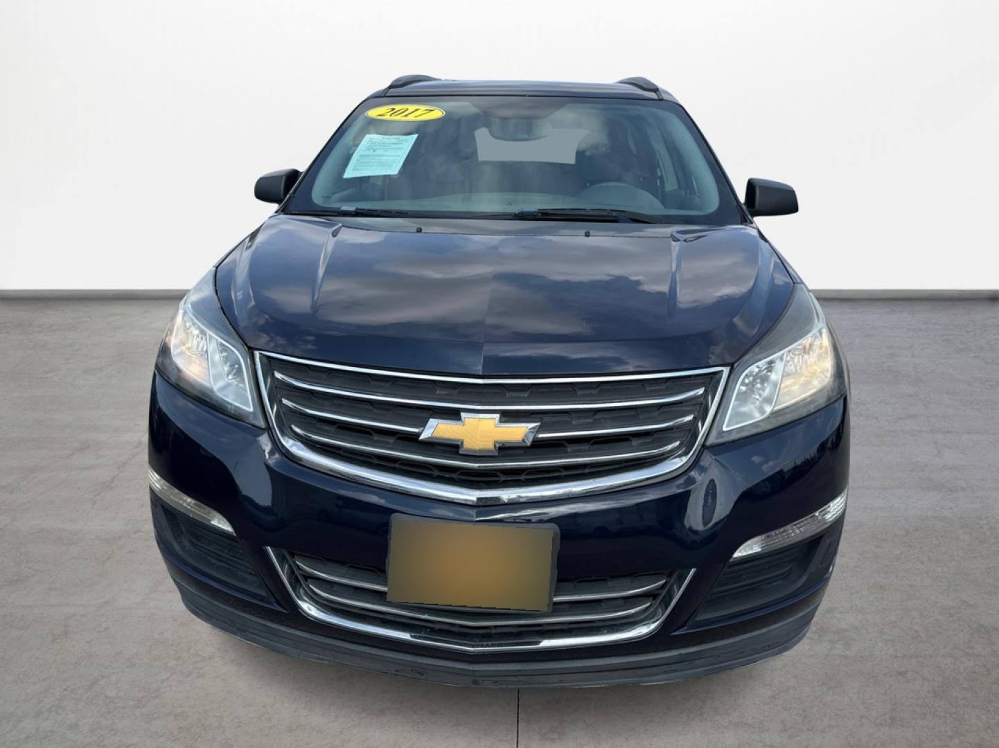 2017 Chevrolet Traverse LS FWD w/PDC (1GNKRFED3HJ) with an 3.6L V6 DOHC 24V engine, 6A transmission, located at 16710 Clay Rd., Houston, TX, 77084, (281) 859-7900, 29.834864, -95.656166 - Photo#1