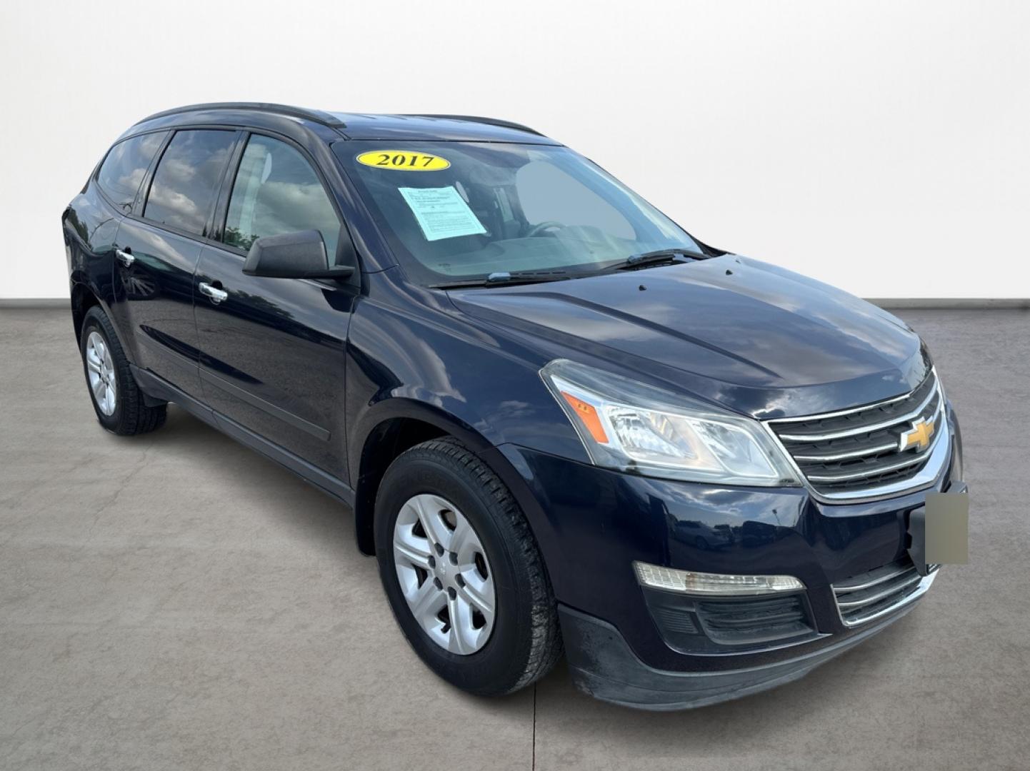 2017 Chevrolet Traverse LS FWD w/PDC (1GNKRFED3HJ) with an 3.6L V6 DOHC 24V engine, 6A transmission, located at 16710 Clay Rd., Houston, TX, 77084, (281) 859-7900, 29.834864, -95.656166 - Photo#2