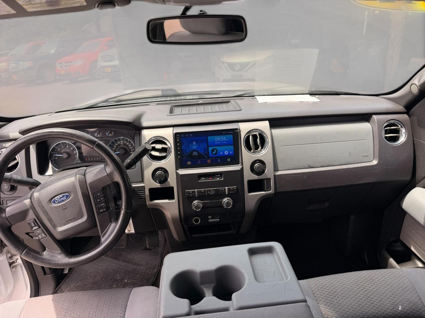 2012 Ford F-150 Platinum SuperCrew 6.5-ft. Bed 2WD (1FTFW1CT6CK) with an 3.5L V6 TURBO engine, 6-Speed Automatic transmission, located at 16710 Clay Rd., Houston, TX, 77084, (281) 859-7900, 29.834864, -95.656166- Photo#9