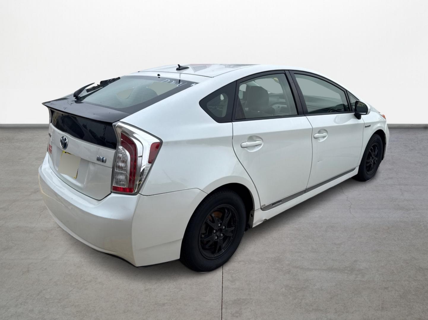 2015 Toyota Prius Four (JTDKN3DU7F0) with an 1.8L L4 DOHC 16V HYBRID engine, Continuously Variable Transmission transmission, located at 16710 Clay Rd., Houston, TX, 77084, (281) 859-7900, 29.834864, -95.656166 - Photo#3