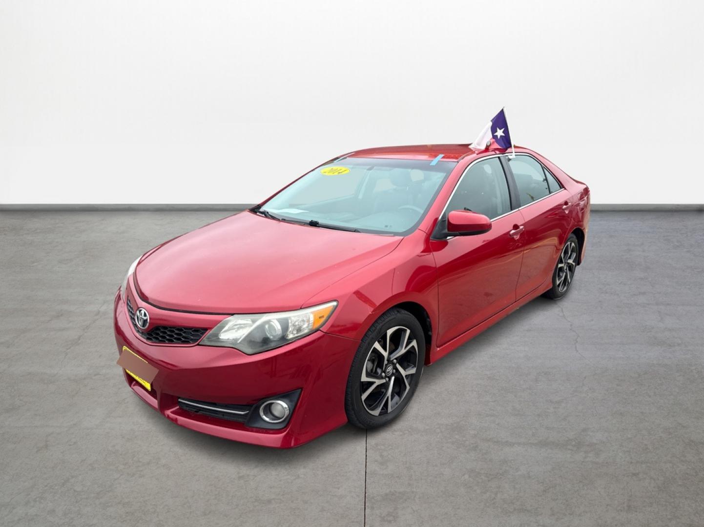 2014 Toyota Camry SE (4T1BF1FK6EU) with an 2.5L L4 DOHC 16V engine, 6-Speed Automatic transmission, located at 16710 Clay Rd., Houston, TX, 77084, (281) 859-7900, 29.834864, -95.656166 - Photo#4