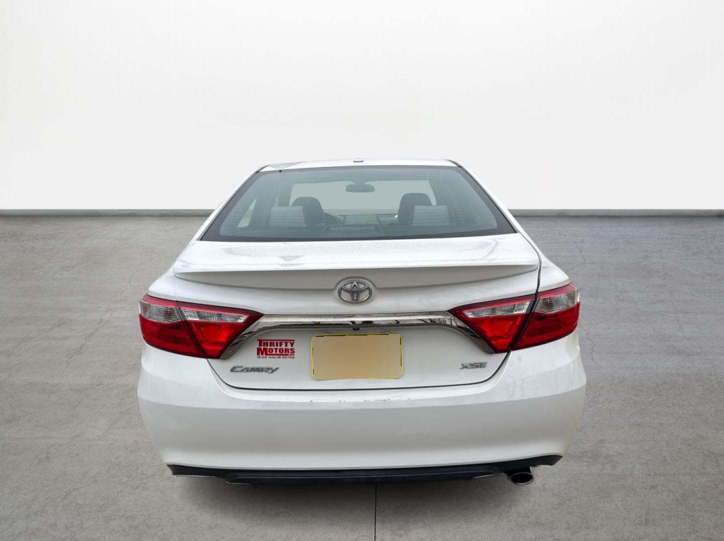 2016 Toyota Camry SE (4T1BF1FK7GU) with an 2.5L L4 DOHC 16V engine, 6-Speed Automatic transmission, located at 16710 Clay Rd., Houston, TX, 77084, (281) 859-7900, 29.834864, -95.656166 - Photo#2