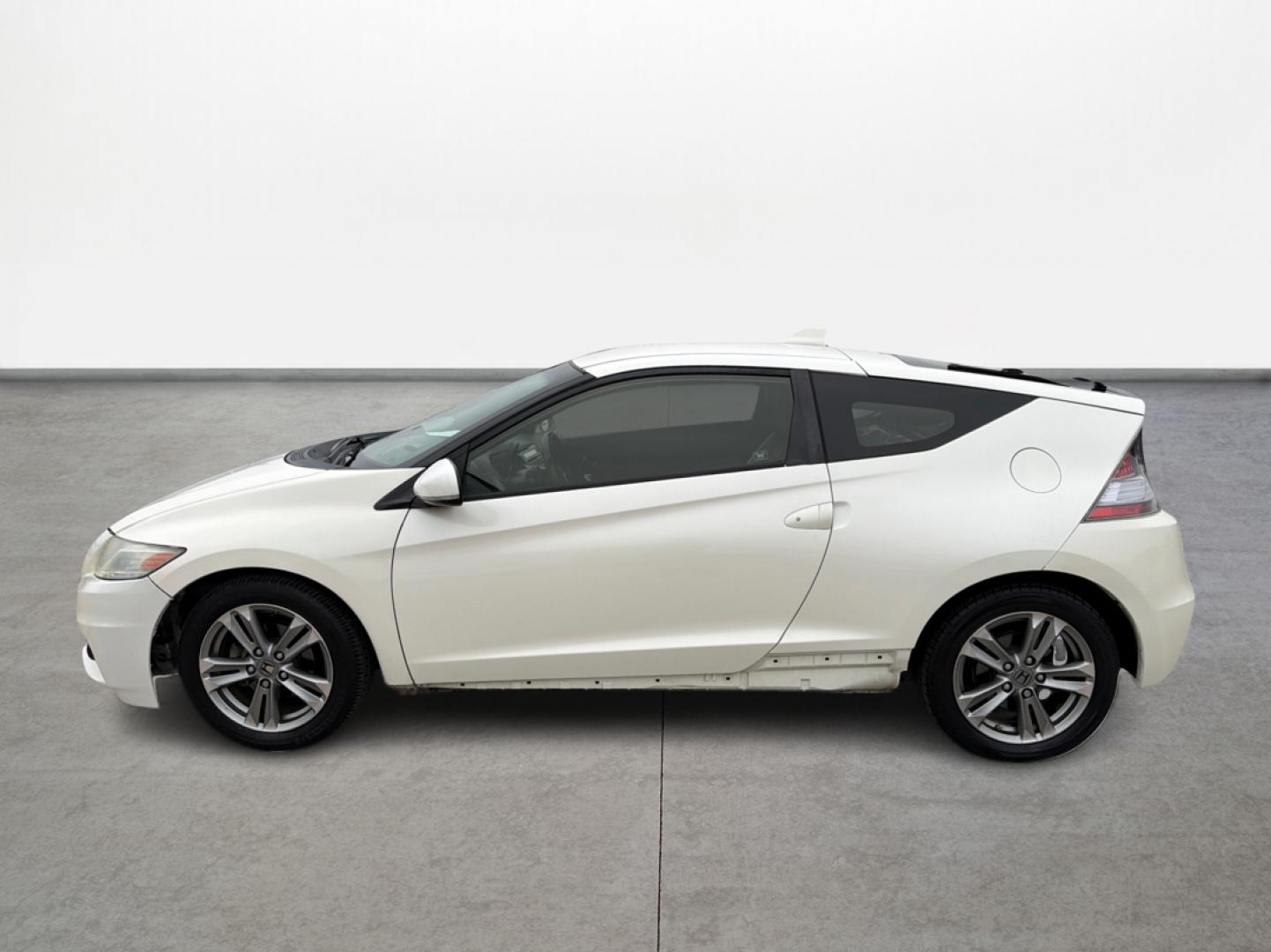 2013 Honda CR-Z EX CVT (JHMZF1D61DS) with an 1.5L L4 SOHC 16V HYBRID engine, Continuously Variable Transmission transmission, located at 16710 Clay Rd., Houston, TX, 77084, (281) 859-7900, 29.834864, -95.656166 - Photo#3