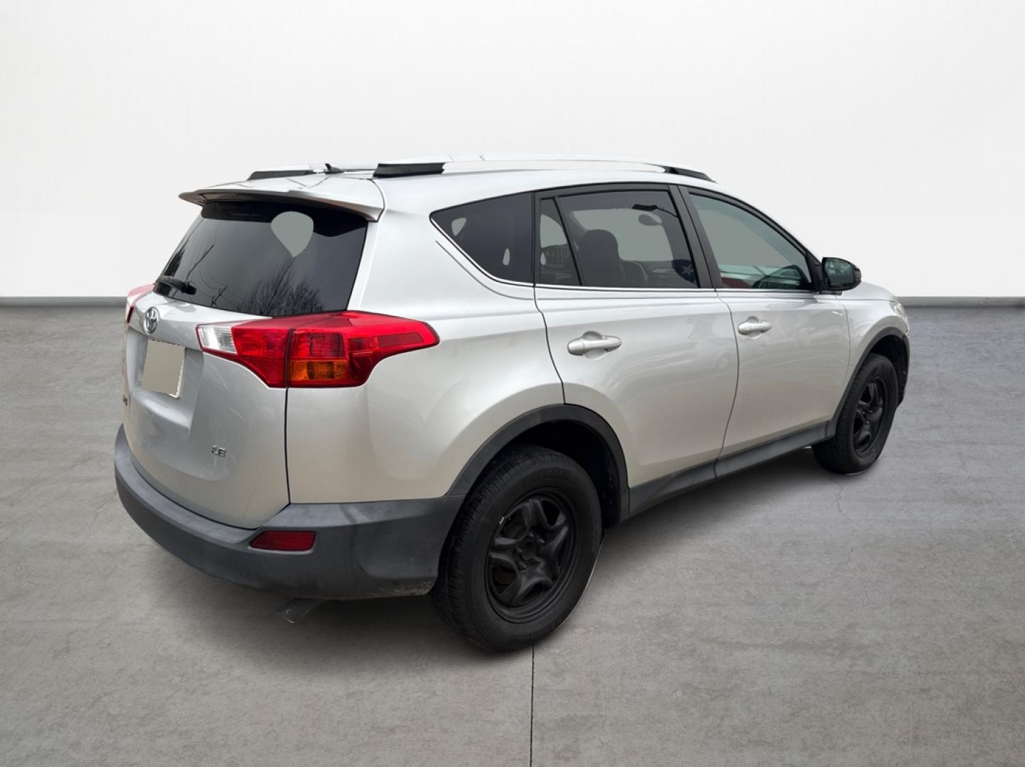 2014 Toyota RAV4 LE FWD (2T3ZFREV3EW) with an 2.5L L4 DOHC 16V engine, 6-Speed Automatic transmission, located at 16710 Clay Rd., Houston, TX, 77084, (281) 859-7900, 29.834864, -95.656166 - Photo#2