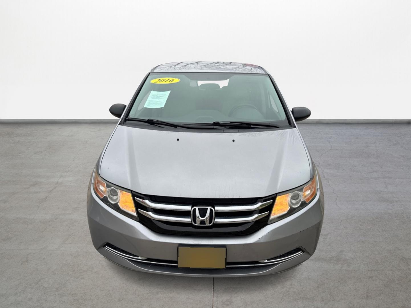 2016 Honda Odyssey LX (5FNRL5H26GB) with an 3.5L V6 SOHC 24V engine, 6A transmission, located at 16710 Clay Rd., Houston, TX, 77084, (281) 859-7900, 29.834864, -95.656166 - Photo#5