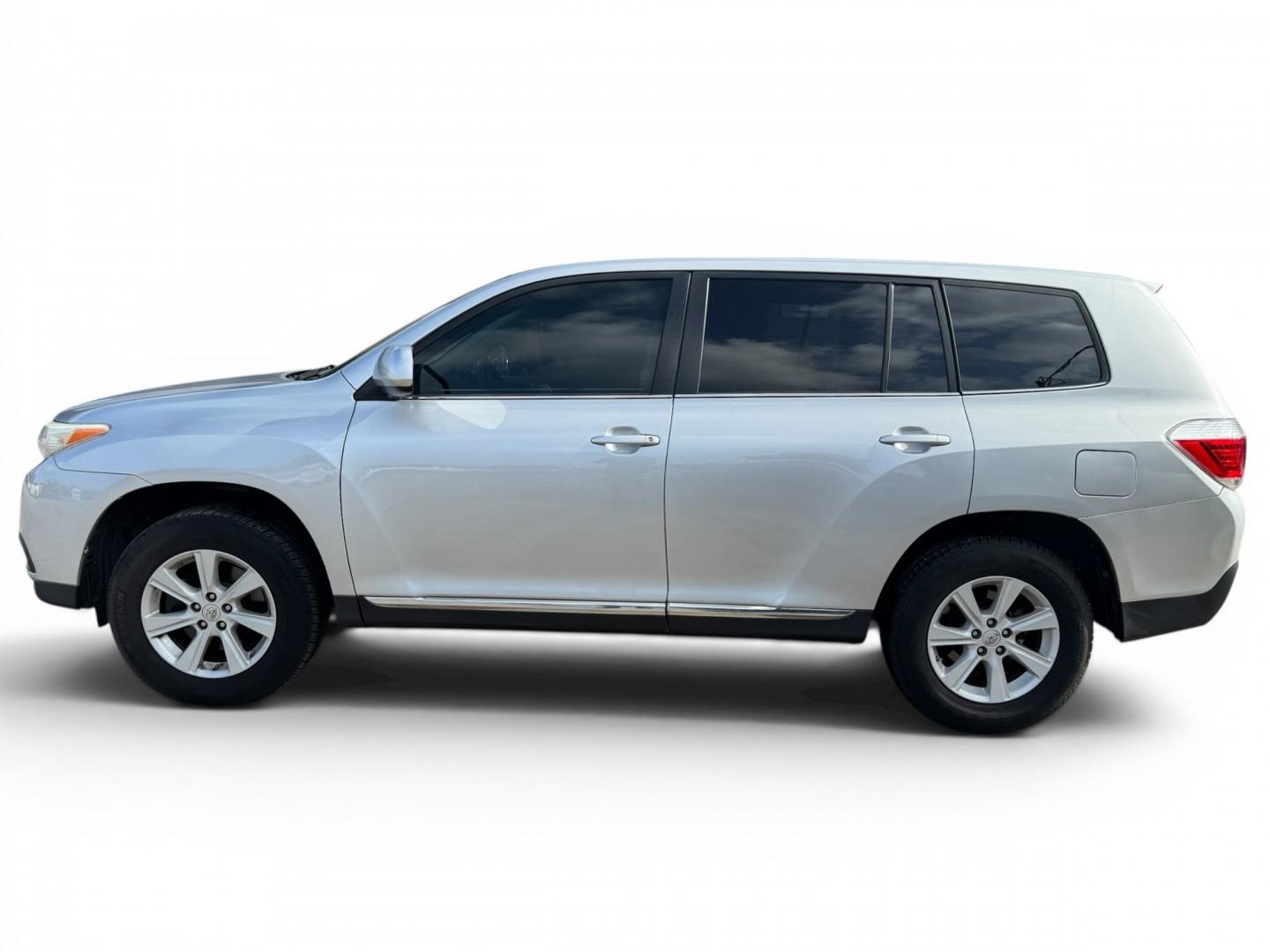 2013 Toyota Highlander Base 2WD I4 (5TDZA3EH4DS) with an 2.7L L4 DOHC 16V engine, 5-Speed Automatic transmission, located at 16710 Clay Rd., Houston, TX, 77084, (281) 859-7900, 29.834864, -95.656166- Photo#7