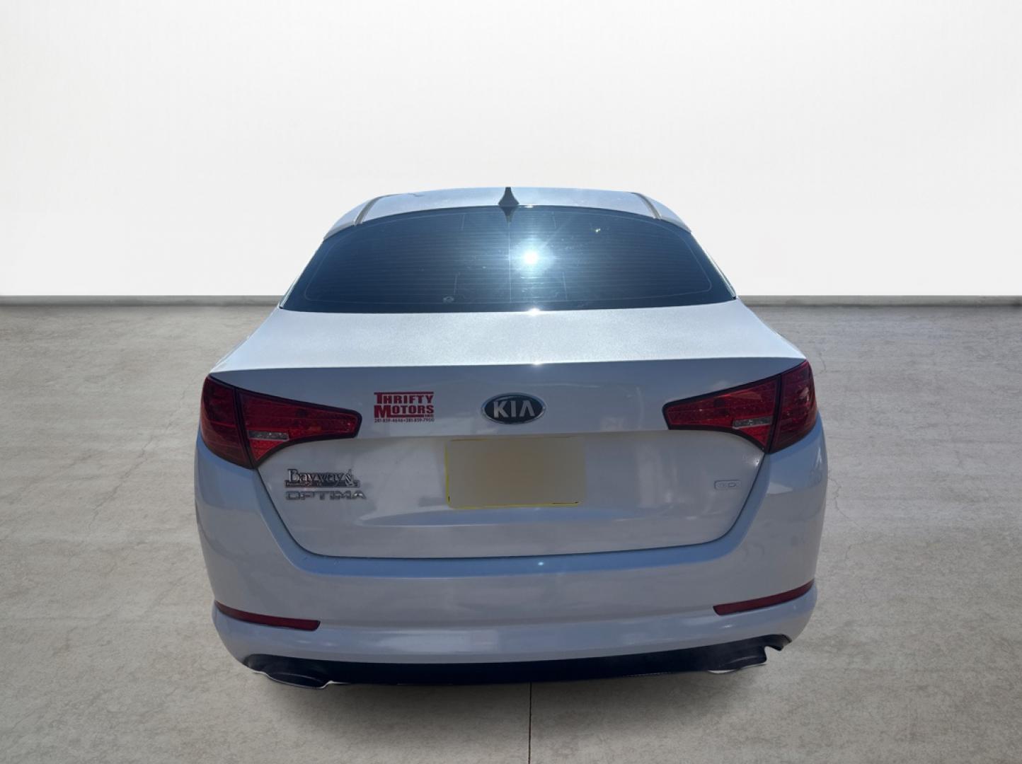 2013 Kia Optima LX MT (5XXGM4A73DG) with an 2.4L L4 DOHC 16V engine, 5-Speed Manual transmission, located at 16710 Clay Rd., Houston, TX, 77084, (281) 859-7900, 29.834864, -95.656166 - Photo#5