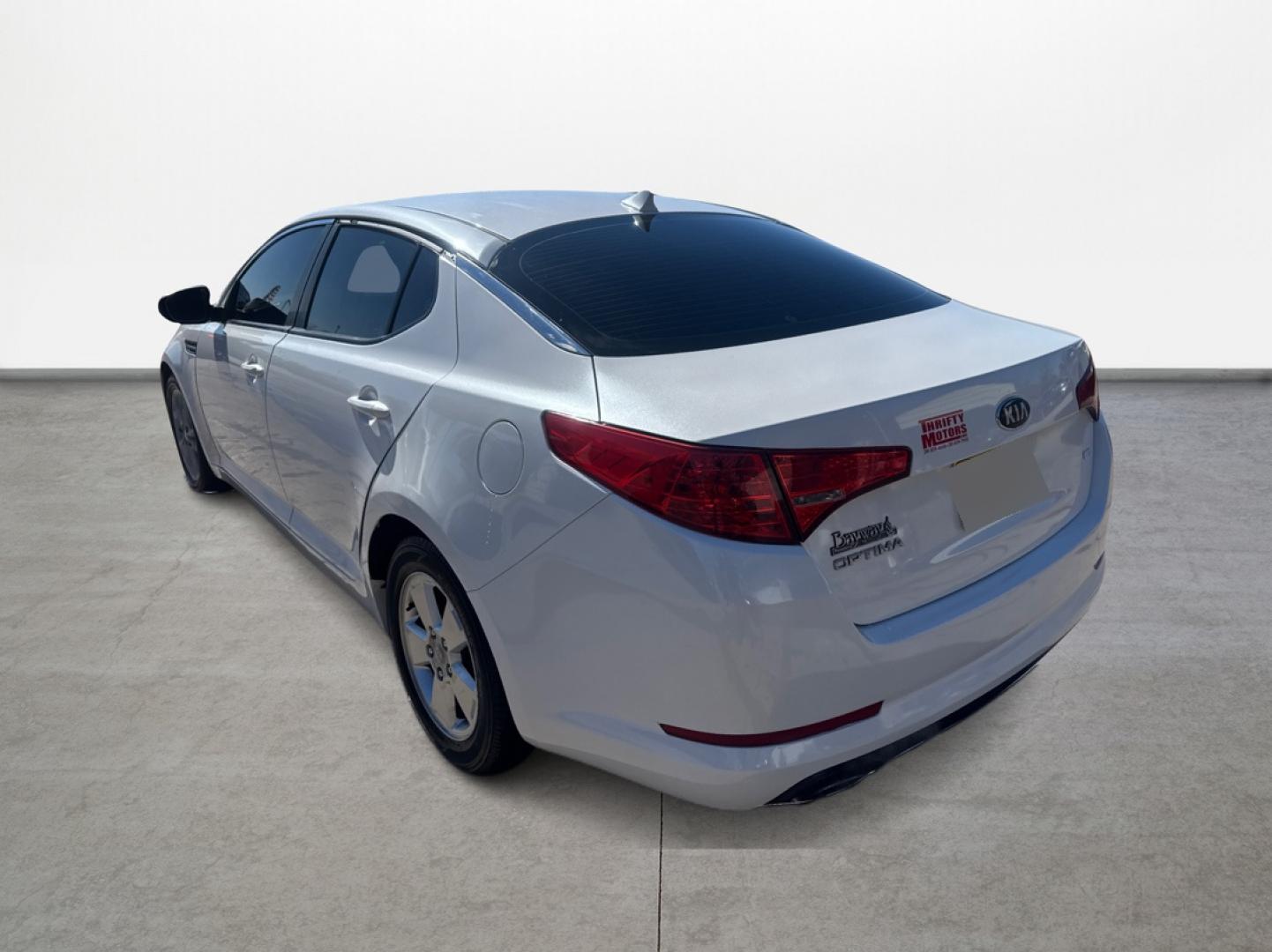 2013 Kia Optima LX MT (5XXGM4A73DG) with an 2.4L L4 DOHC 16V engine, 5-Speed Manual transmission, located at 16710 Clay Rd., Houston, TX, 77084, (281) 859-7900, 29.834864, -95.656166 - Photo#6
