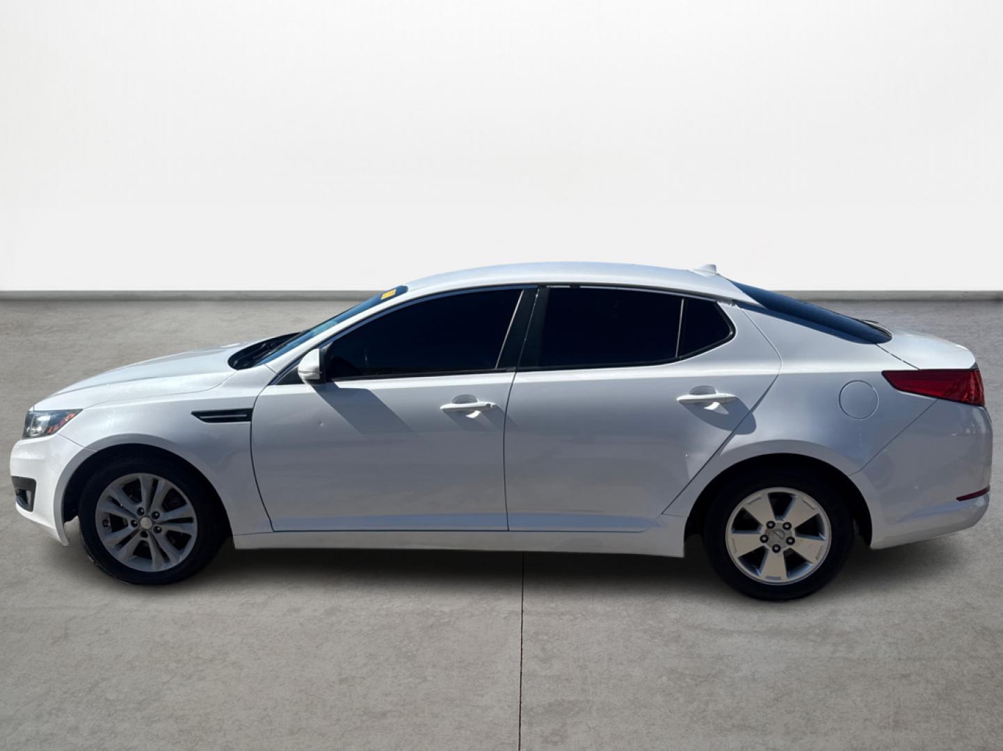 2013 Kia Optima LX MT (5XXGM4A73DG) with an 2.4L L4 DOHC 16V engine, 5-Speed Manual transmission, located at 16710 Clay Rd., Houston, TX, 77084, (281) 859-7900, 29.834864, -95.656166 - Photo#7