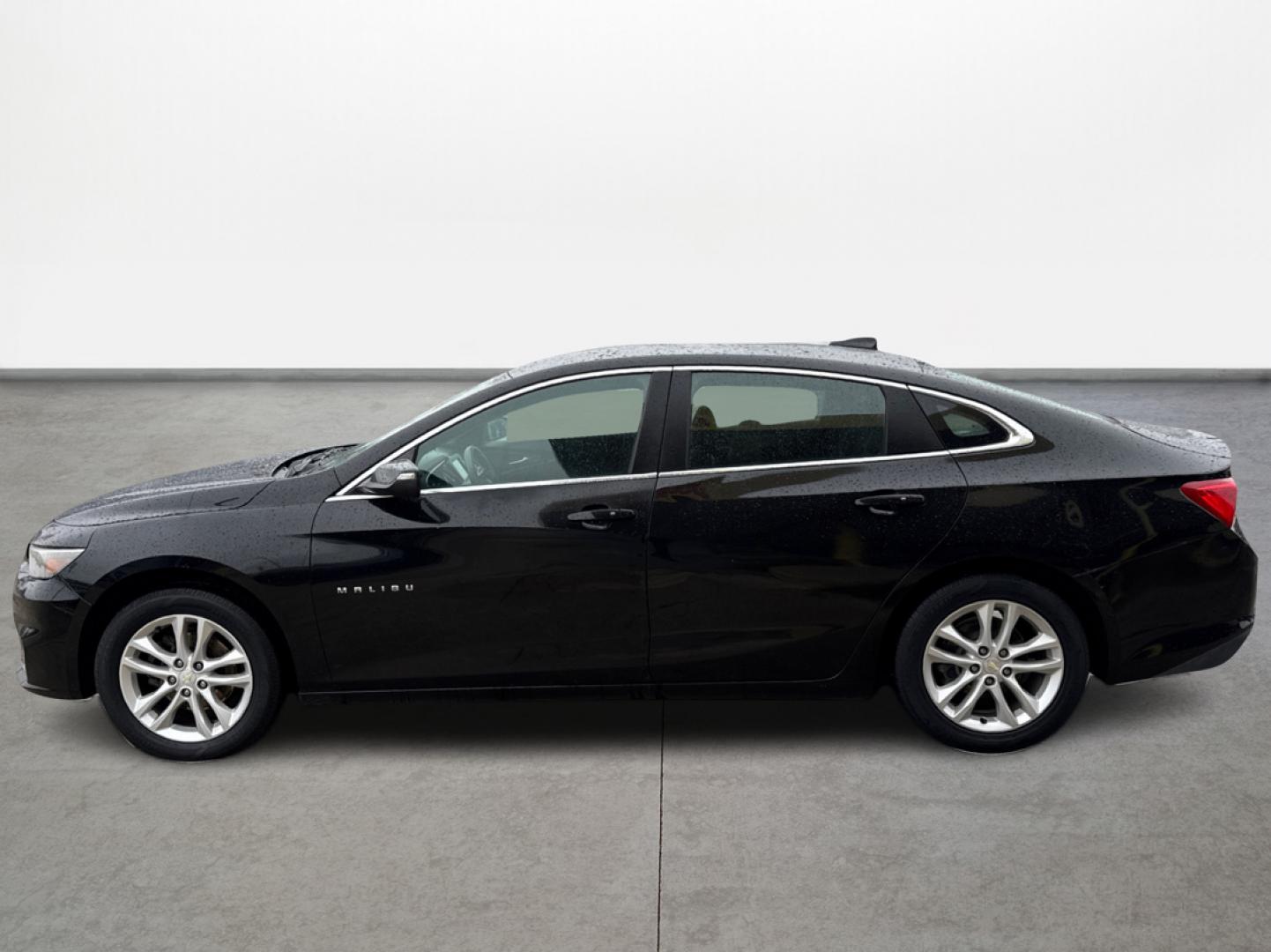 2017 Chevrolet Malibu 1LT (1G1ZE5ST4HF) with an 1.5L L4 DOHC 16V engine, 6A transmission, located at 16710 Clay Rd., Houston, TX, 77084, (281) 859-7900, 29.834864, -95.656166 - Photo#7