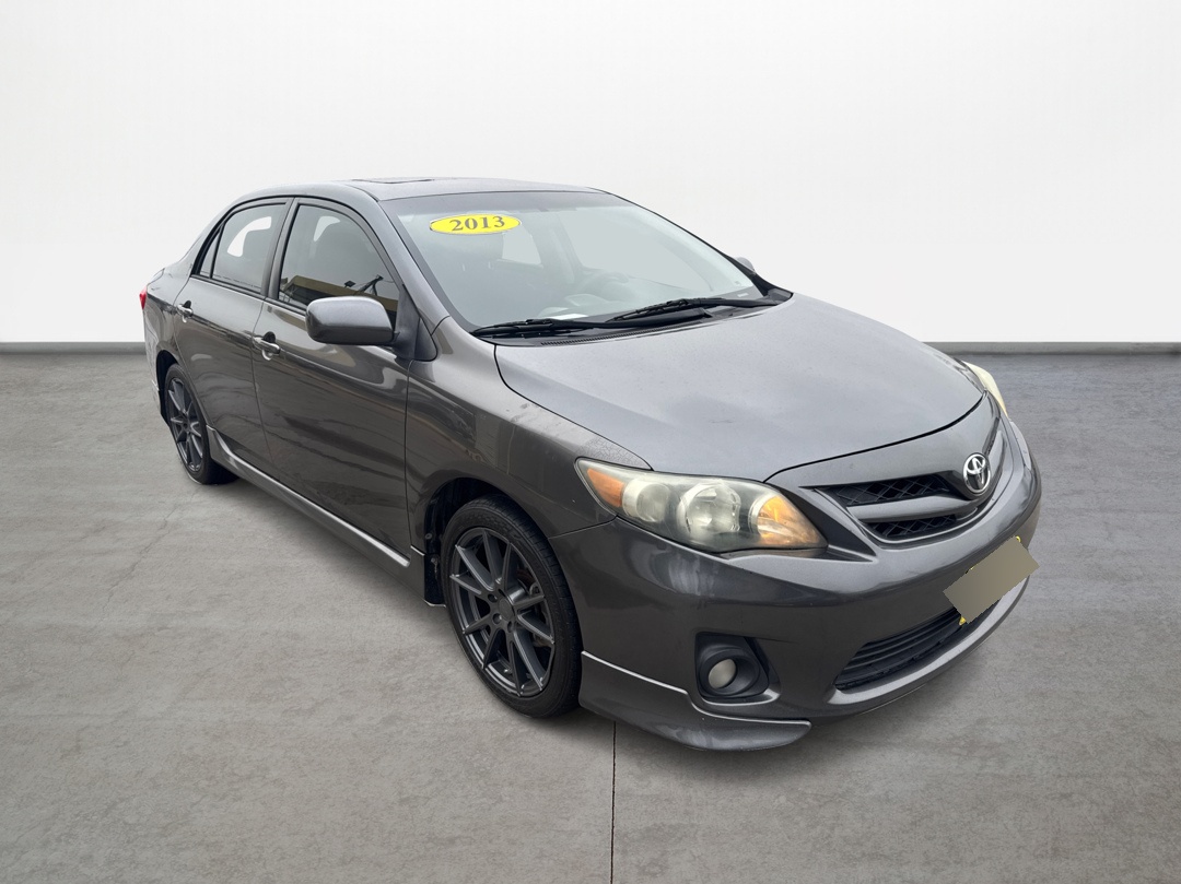 photo of 2013 Toyota Corolla LE 4-Speed AT