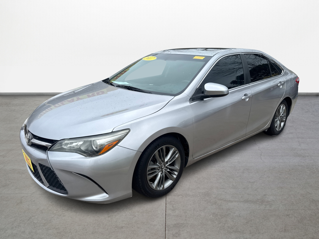 photo of 2017 Toyota Camry SE