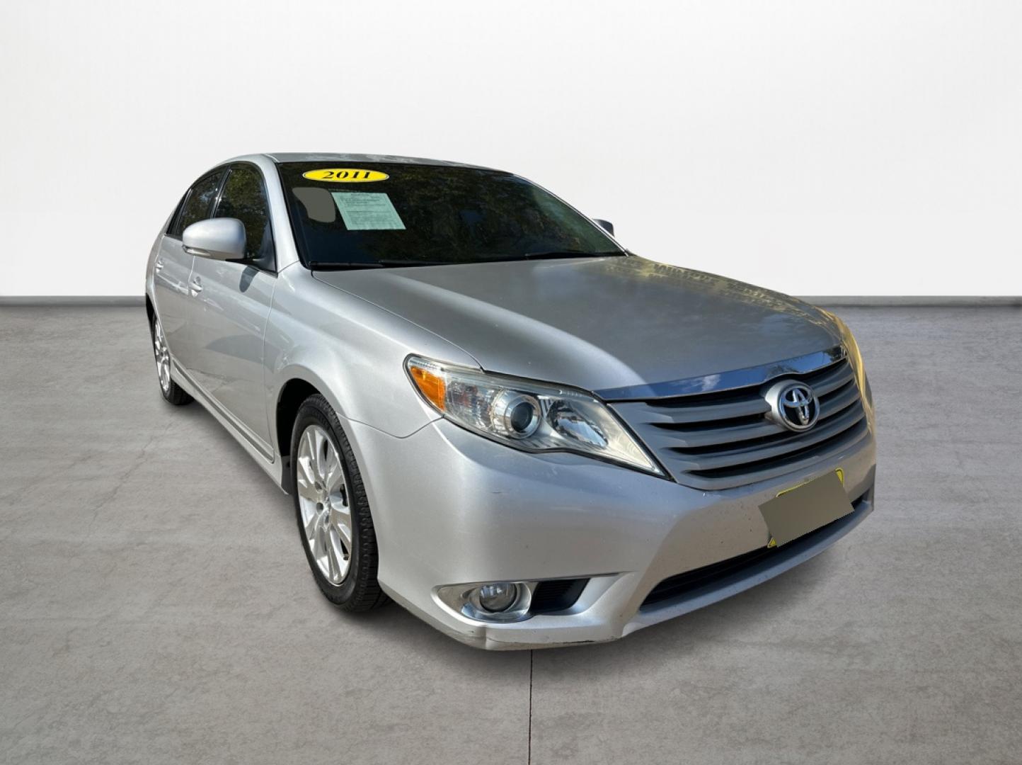 2011 Toyota Avalon Base (4T1BK3DB8BU) with an 3.5L V6 DOHC 24V engine, 6-Speed Automatic transmission, located at 16710 Clay Rd., Houston, TX, 77084, (281) 859-7900, 29.834864, -95.656166 - Photo#2
