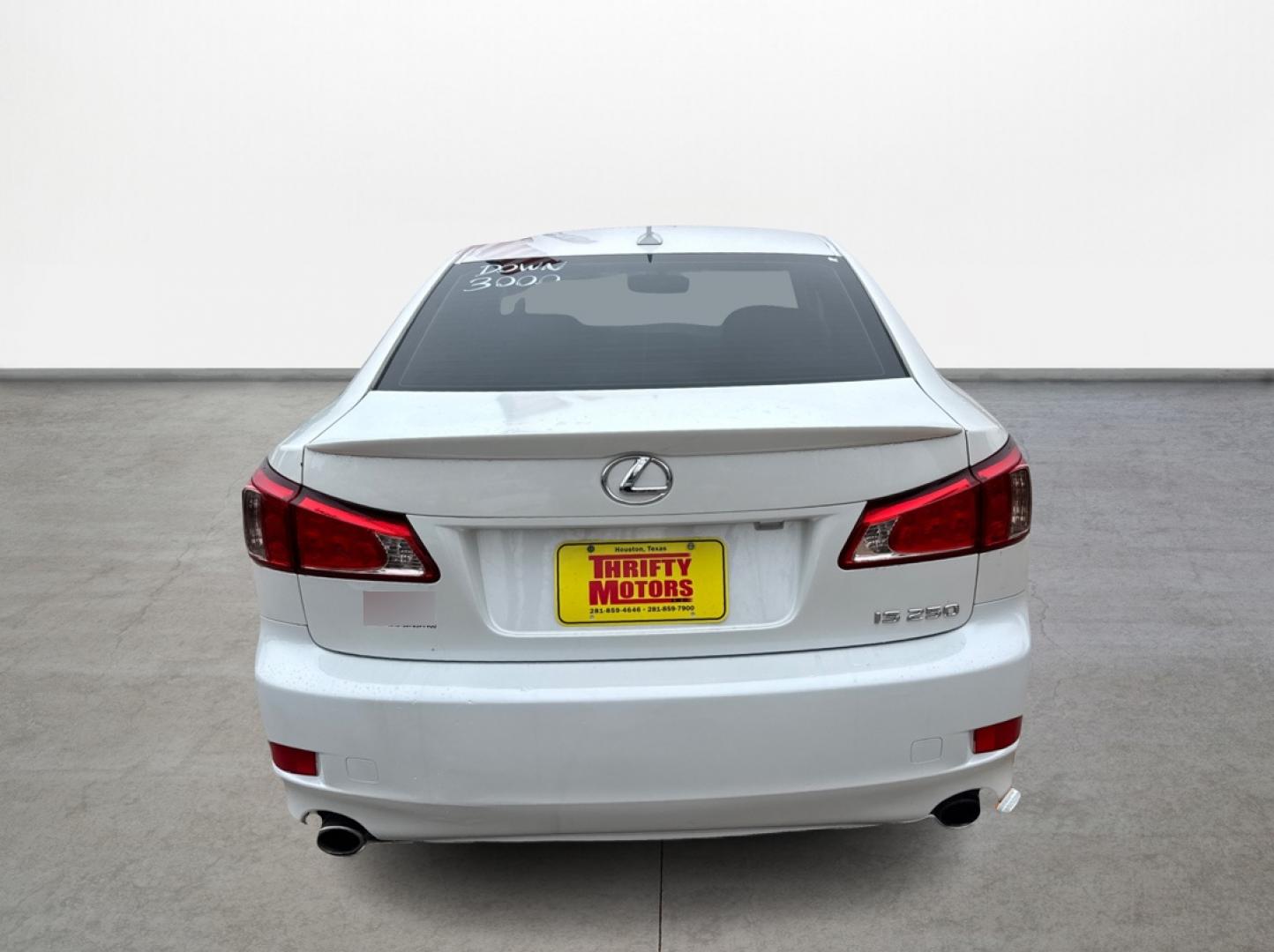 2011 Lexus IS 250 RWD (JTHBF5C28B5) with an 2.5L V6 24V DOHC engine, 6-Speed Automatic transmission, located at 16710 Clay Rd., Houston, TX, 77084, (281) 859-7900, 29.834864, -95.656166 - Photo#5