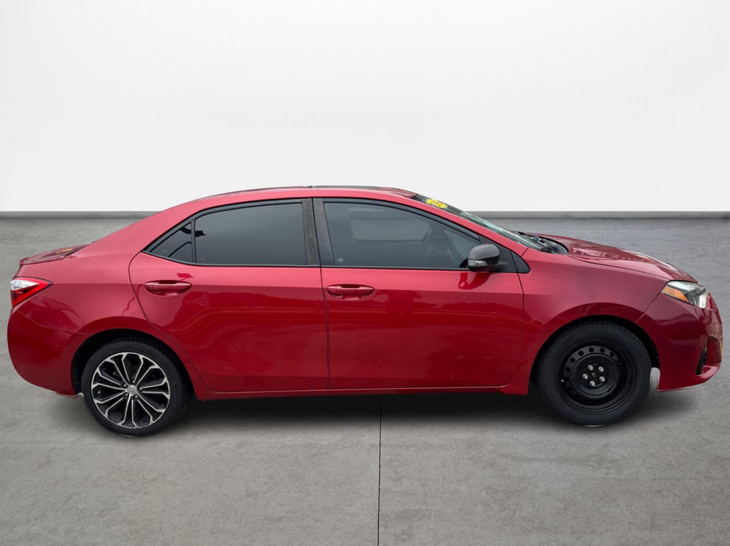 2016 Toyota Corolla L 4-Speed AT (2T1BURHEXGC) with an 1.8L L4 DOHC 16V engine, 4A transmission, located at 16710 Clay Rd., Houston, TX, 77084, (281) 859-7900, 29.834864, -95.656166 - Photo#3