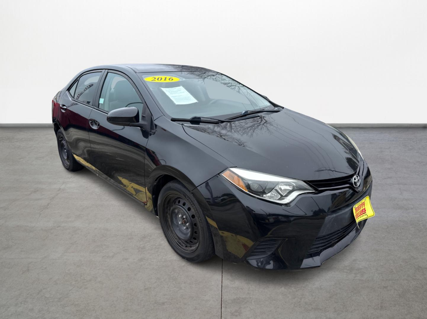 2016 Toyota Corolla L 4-Speed AT (2T1BURHE4GC) with an 1.8L L4 DOHC 16V engine, 4A transmission, located at 16710 Clay Rd., Houston, TX, 77084, (281) 859-7900, 29.834864, -95.656166 - Photo#2