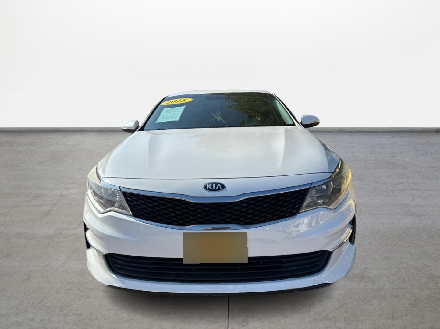 2018 Kia Optima LX (5XXGT4L34JG) with an 2.4L L4 DOHC 16V engine, 6A transmission, located at 16710 Clay Rd., Houston, TX, 77084, (281) 859-7900, 29.834864, -95.656166 - Photo#1