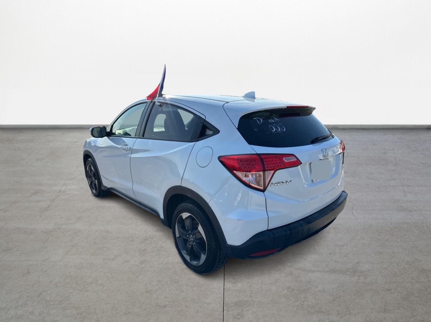 2018 Honda HR-V EX 2WD CVT (3CZRU5H50JM) with an 1.8L L4 DOHC 16V engine, CVT transmission, located at 16710 Clay Rd., Houston, TX, 77084, (281) 859-7900, 29.834864, -95.656166 - Photo#6