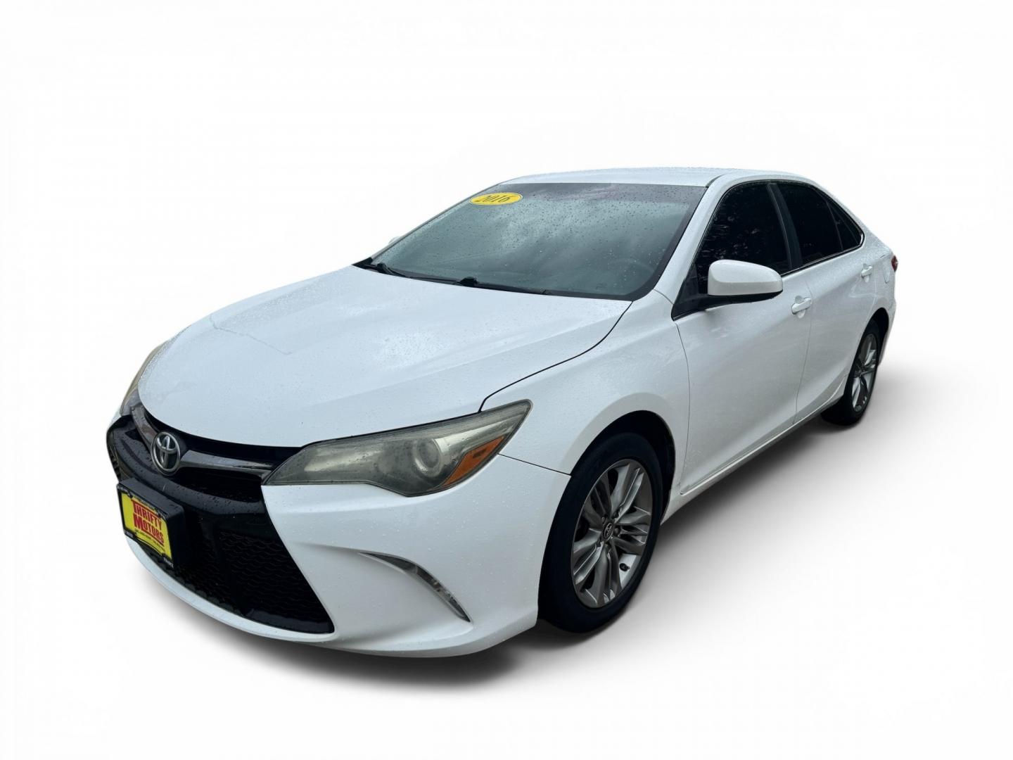 2016 Toyota Camry SE (4T1BF1FK3GU) with an 2.5L L4 DOHC 16V engine, 6-Speed Automatic transmission, located at 16710 Clay Rd., Houston, TX, 77084, (281) 859-7900, 29.834864, -95.656166- Photo#2