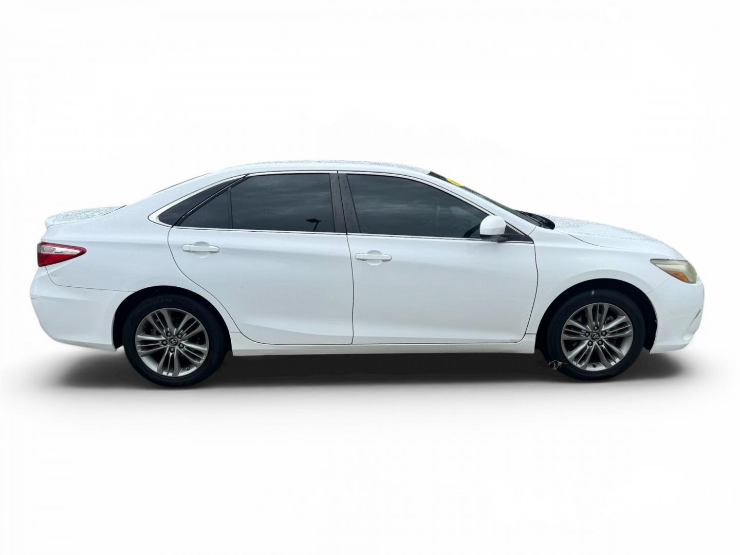 2016 Toyota Camry SE (4T1BF1FK3GU) with an 2.5L L4 DOHC 16V engine, 6-Speed Automatic transmission, located at 16710 Clay Rd., Houston, TX, 77084, (281) 859-7900, 29.834864, -95.656166- Photo#10