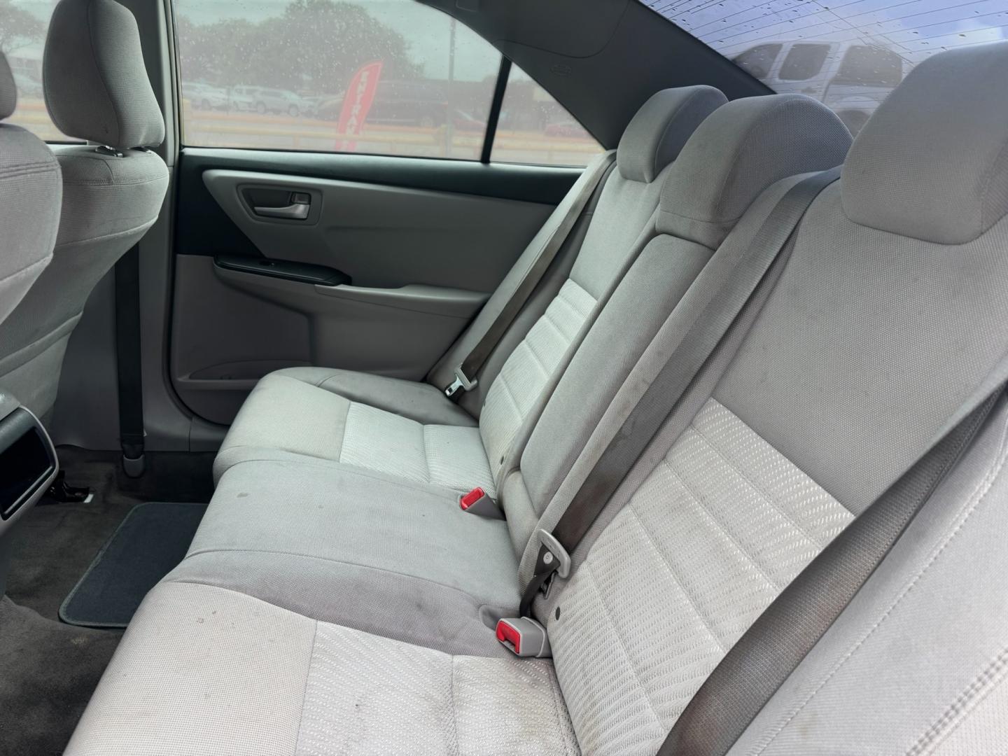 2015 Toyota Camry XSE (4T4BF1FK8FR) with an 2.5L L4 DOHC 16V engine, 6-Speed Automatic transmission, located at 16710 Clay Rd., Houston, TX, 77084, (281) 859-7900, 29.834864, -95.656166- Photo#3
