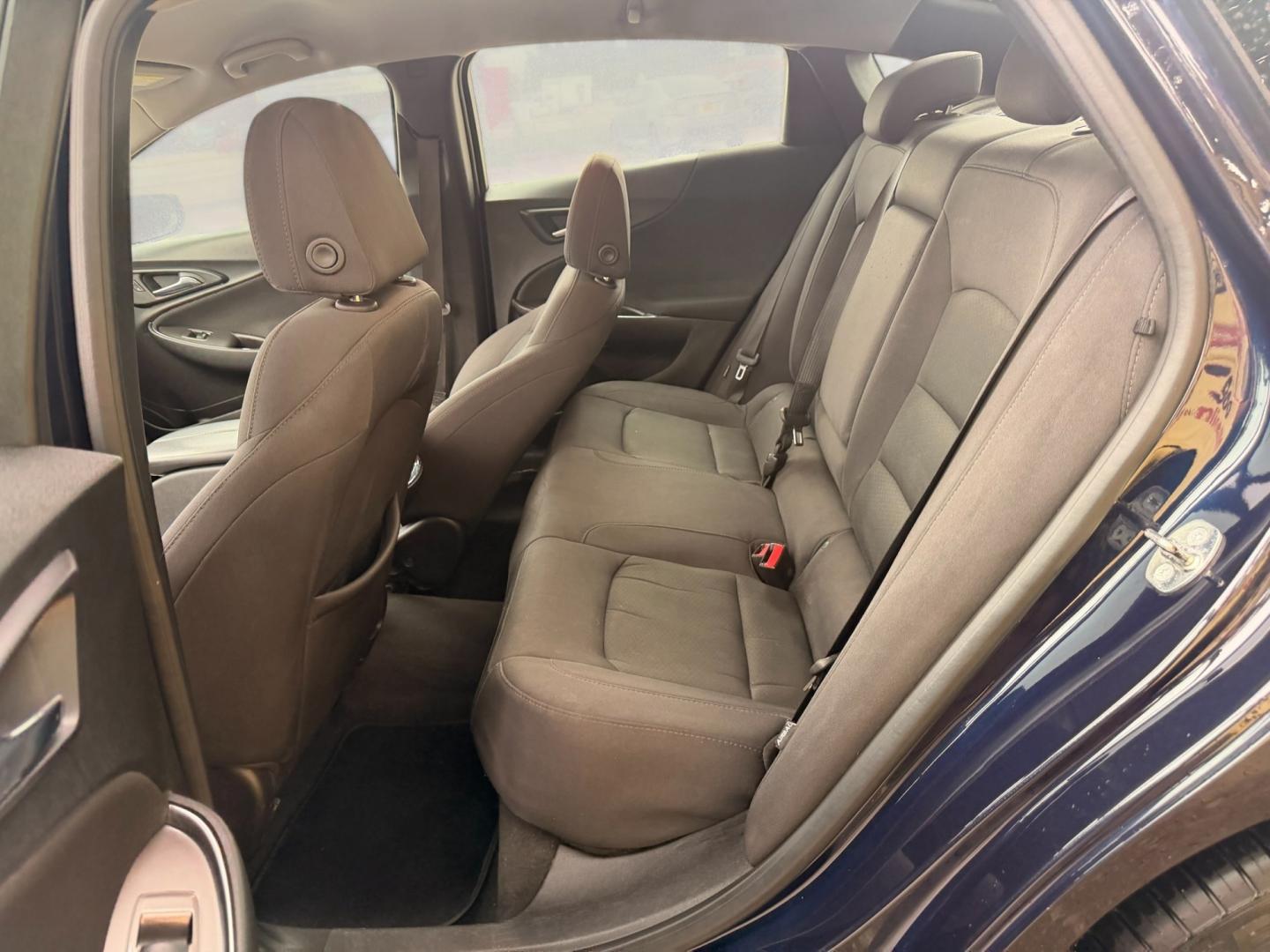 2017 Chevrolet Malibu 1LT (1G1ZE5ST6HF) with an 1.5L L4 DOHC 16V engine, 6A transmission, located at 16710 Clay Rd., Houston, TX, 77084, (281) 859-7900, 29.834864, -95.656166- Photo#10