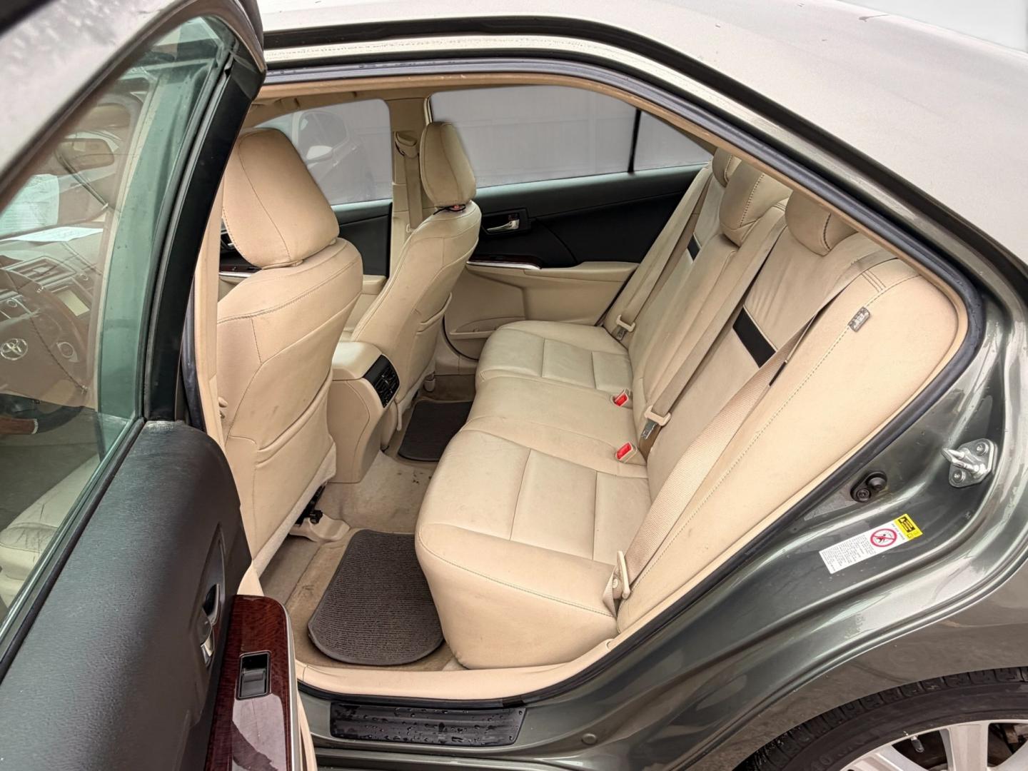 2013 Toyota Camry SE (4T4BF1FK0DR) with an 2.5L L4 DOHC 16V engine, 6-Speed Automatic transmission, located at 16710 Clay Rd., Houston, TX, 77084, (281) 859-7900, 29.834864, -95.656166- Photo#11