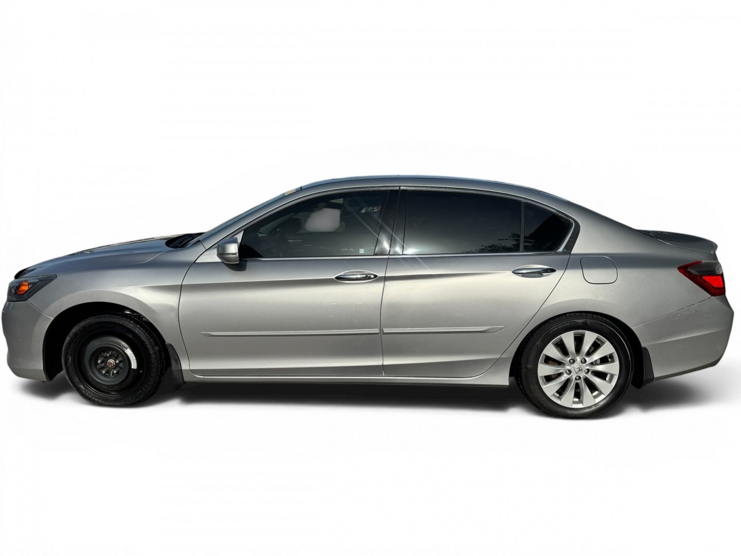 2014 Honda Accord Touring V6 Sedan (1HGCR3F94EA) with an 3.5L V6 SOHC 24V engine, 6-Speed Automatic transmission, located at 16710 Clay Rd., Houston, TX, 77084, (281) 859-7900, 29.834864, -95.656166- Photo#7
