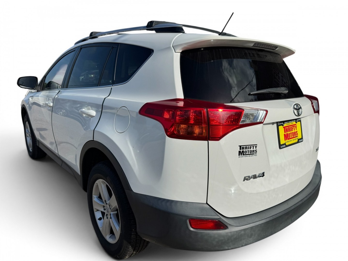 2014 Toyota RAV4 XLE FWD (JTMWFREV0EJ) with an 2.5L L4 DOHC 16V engine, 6A transmission, located at 16710 Clay Rd., Houston, TX, 77084, (281) 859-7900, 29.834864, -95.656166- Photo#5