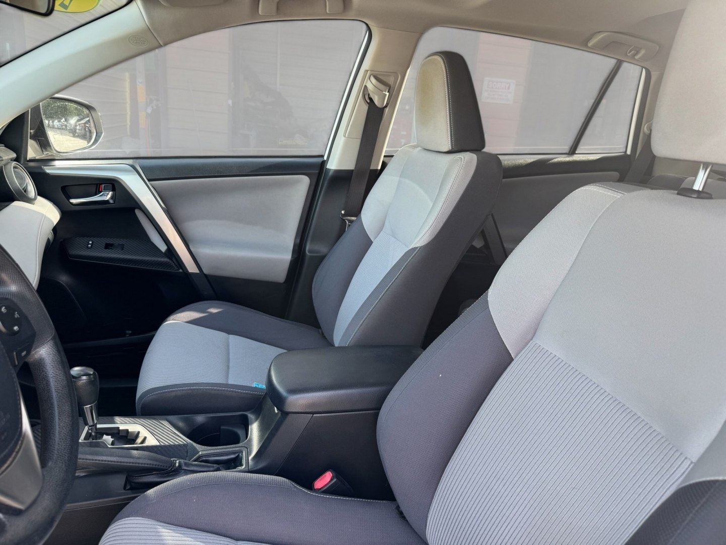 2014 Toyota RAV4 XLE FWD (JTMWFREV0EJ) with an 2.5L L4 DOHC 16V engine, 6A transmission, located at 16710 Clay Rd., Houston, TX, 77084, (281) 859-7900, 29.834864, -95.656166- Photo#8