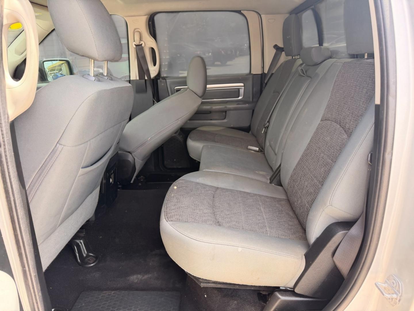 2017 RAM 1500 SLT Crew Cab SWB 2WD (1C6RR6LT2HS) with an 5.7L V8 OHV 16V engine, 8A transmission, located at 16710 Clay Rd., Houston, TX, 77084, (281) 859-7900, 29.834864, -95.656166- Photo#18