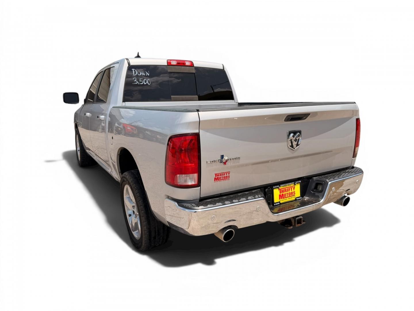 2017 RAM 1500 SLT Crew Cab SWB 2WD (1C6RR6LT2HS) with an 5.7L V8 OHV 16V engine, 8A transmission, located at 16710 Clay Rd., Houston, TX, 77084, (281) 859-7900, 29.834864, -95.656166- Photo#4