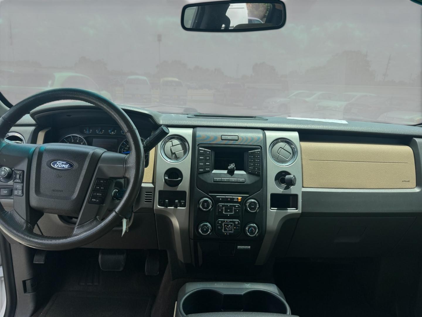 2014 Ford F-150 Platinum SuperCrew 6.5-ft. Bed 2WD (1FTFW1CT2EK) with an 3.5L V6 TURBO engine, 6A transmission, located at 16710 Clay Rd., Houston, TX, 77084, (281) 859-7900, 29.834864, -95.656166- Photo#8