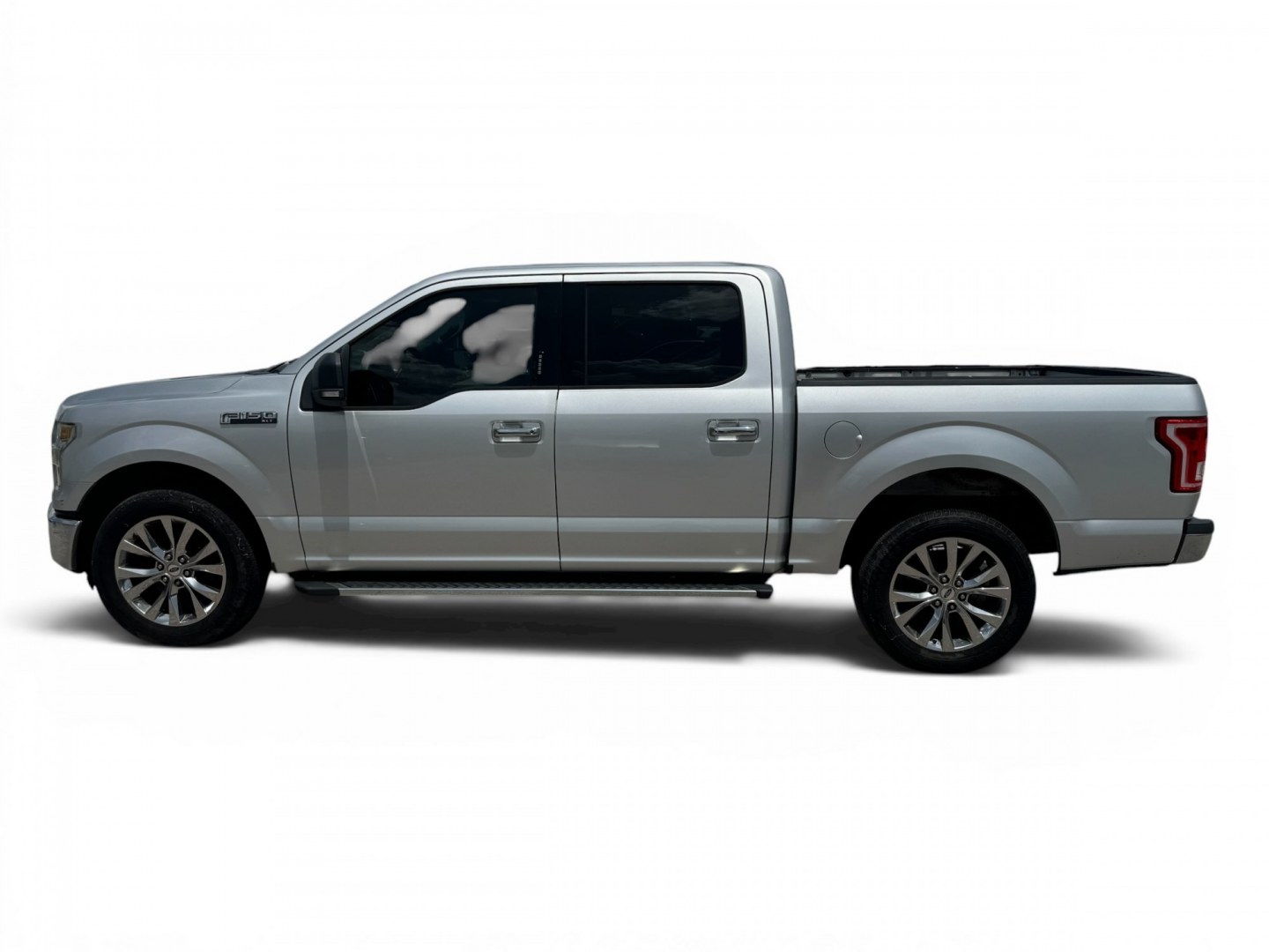 2015 Ford F-150 King-Ranch SuperCrew 5.5-ft. Bed 2WD (1FTEW1CF4FK) with an 5.0L V8 engine, 6A transmission, located at 16710 Clay Rd., Houston, TX, 77084, (281) 859-7900, 29.834864, -95.656166- Photo#5