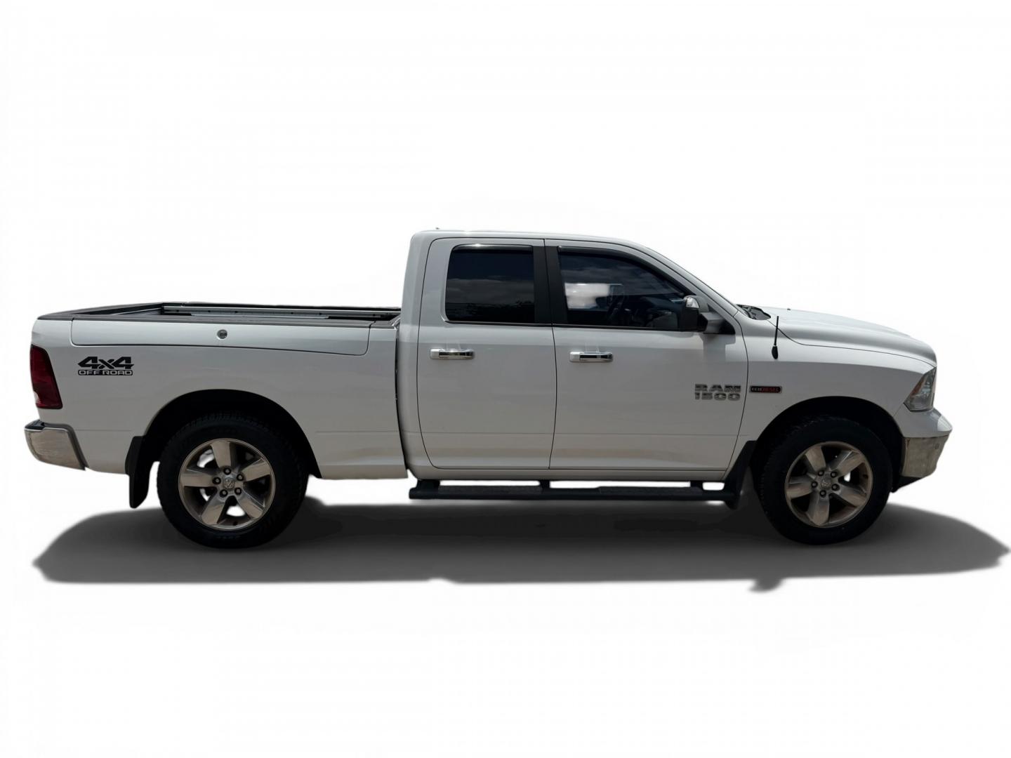 2014 RAM 1500 SLT Quad Cab 4WD (1C6RR7GM9ES) with an 3.0L V6 DOHC 24V DIESEL engine, 6A transmission, located at 16710 Clay Rd., Houston, TX, 77084, (281) 859-7900, 29.834864, -95.656166- Photo#4