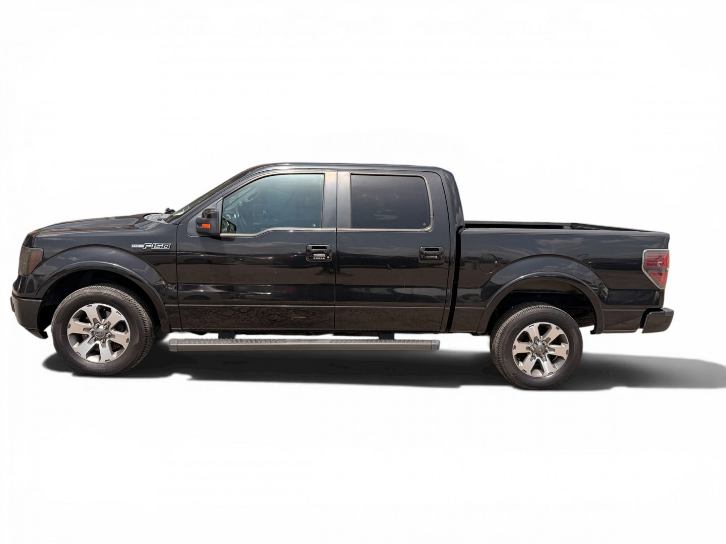 2012 Ford F-150 FX2 SuperCrew 5.5-ft. Bed 2WD (1FTFW1CF0CF) with an 5.0L V8 engine, 6-Speed Automatic transmission, located at 16710 Clay Rd., Houston, TX, 77084, (281) 859-7900, 29.834864, -95.656166- Photo#7