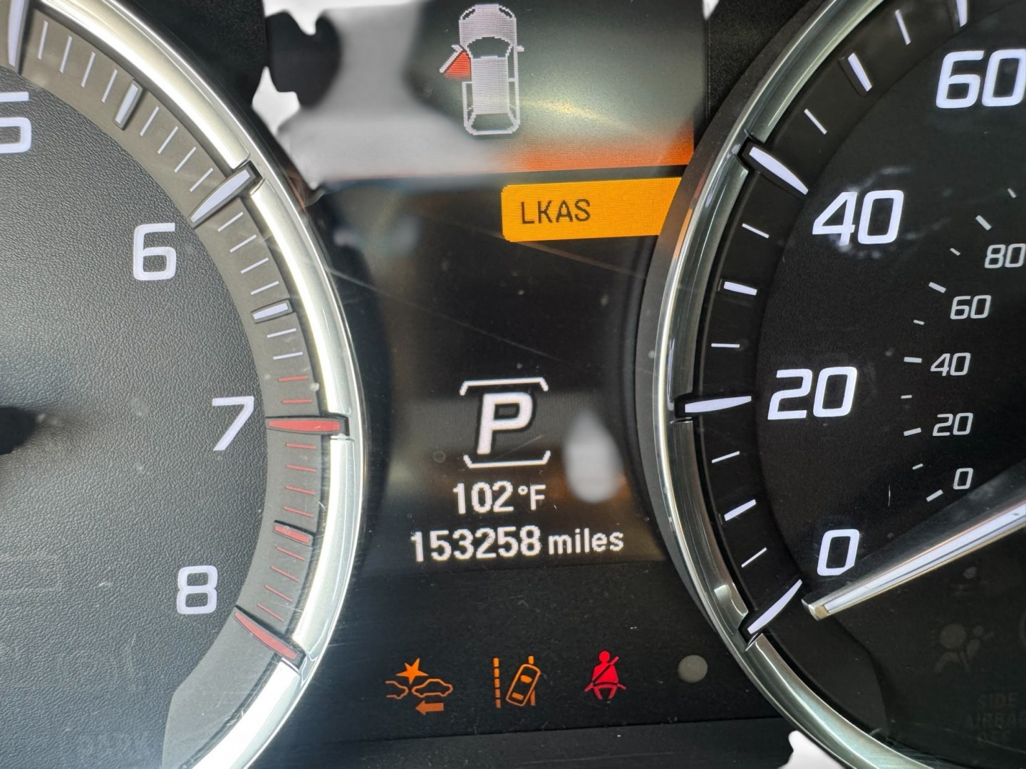 2016 Acura MDX SH-AWD 9-Spd AT w/Tech Package (5FRYD4H42GB) with an 3.5L V6 SOHC 24V engine, 9A transmission, located at 16710 Clay Rd., Houston, TX, 77084, (281) 859-7900, 29.834864, -95.656166- Photo#8