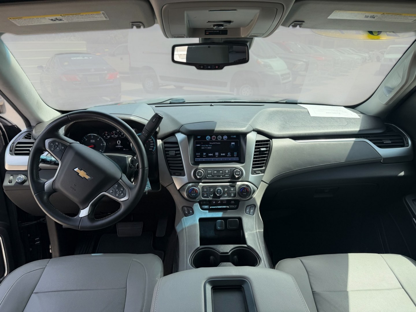 2017 Chevrolet Suburban LT 2WD (1GNSCHKC5HR) with an 5.3L V8 OHV 16V engine, 6A transmission, located at 16710 Clay Rd., Houston, TX, 77084, (281) 859-7900, 29.834864, -95.656166- Photo#9