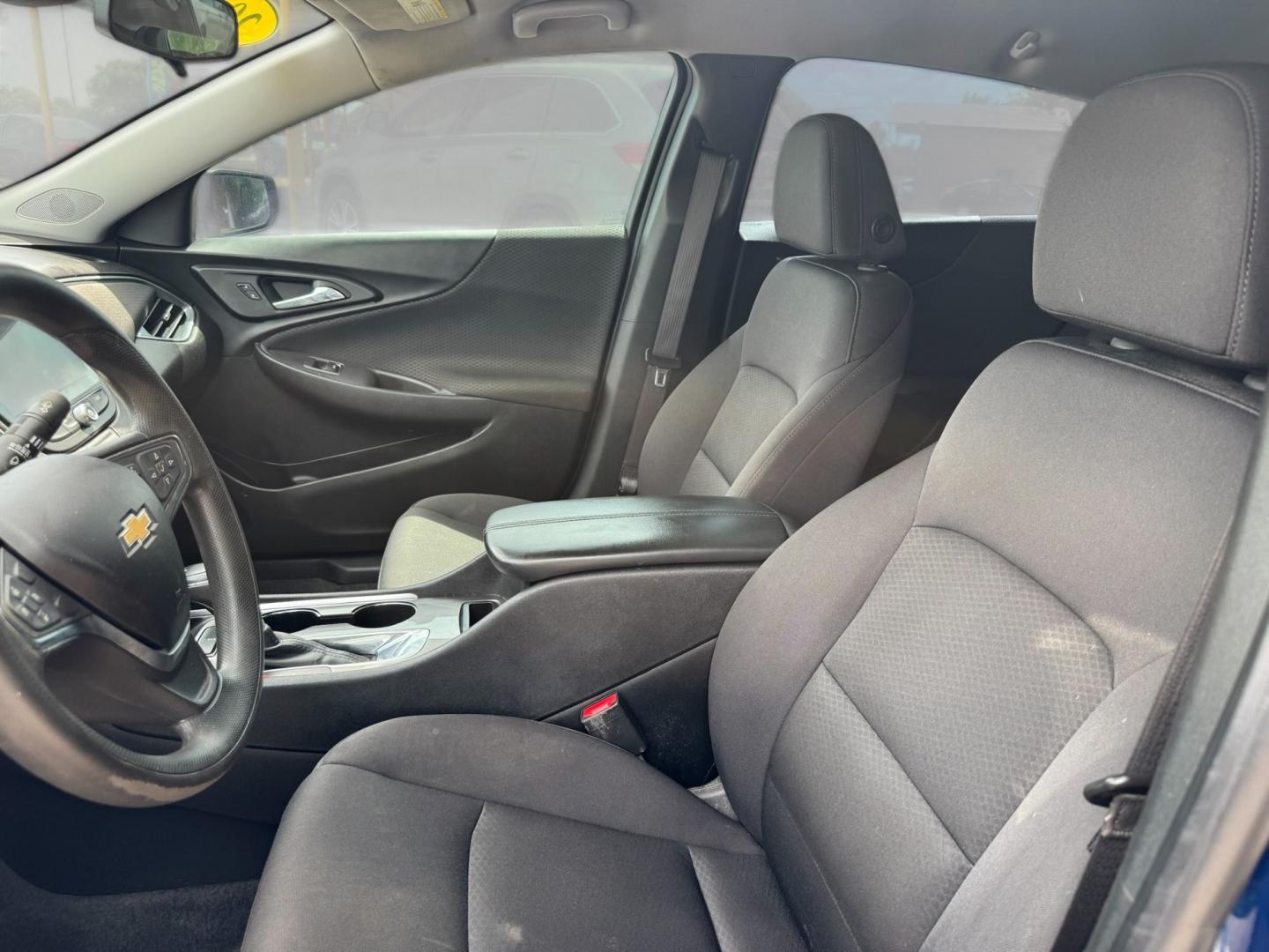 2019 Chevrolet Malibu LT (1G1ZD5ST6KF) with an 1.5L L4 DOHC 16V engine, 6A transmission, located at 16710 Clay Rd., Houston, TX, 77084, (281) 859-7900, 29.834864, -95.656166- Photo#10